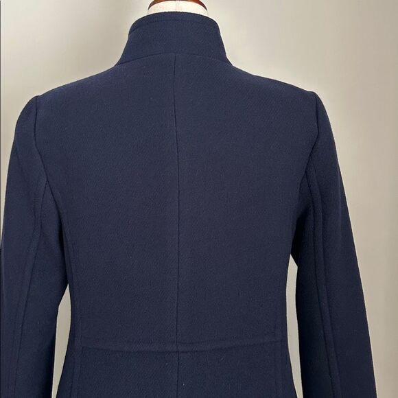 Talbots Women’s Wool Blend Coat Size 8 Navy Blue Fabric Woven in Italy Gold Zip - Picture 7 of 15